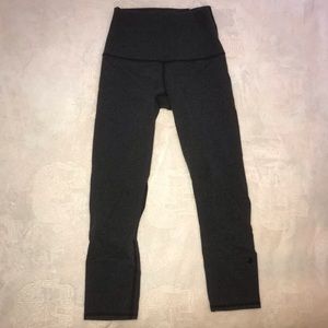 Gray Lululemon 7/8 leggings barely worn!!
